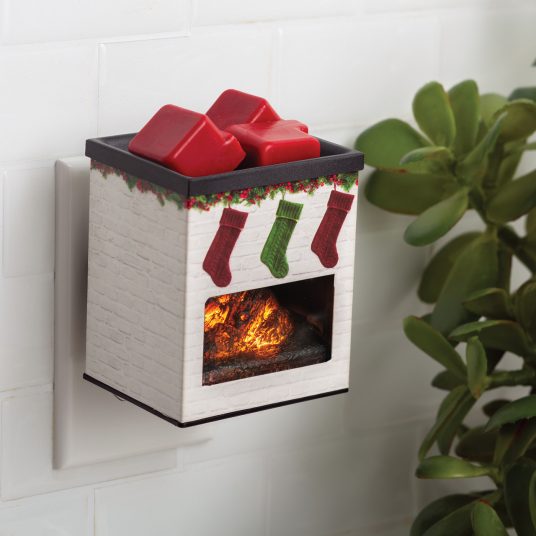 'Holiday Fireplace' - Pluggable