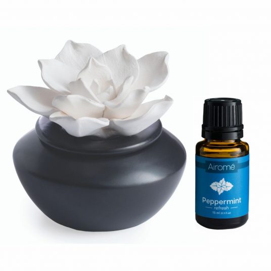 'Gardenia' - Porcelain Diffuser w/ 15ml Peppermint